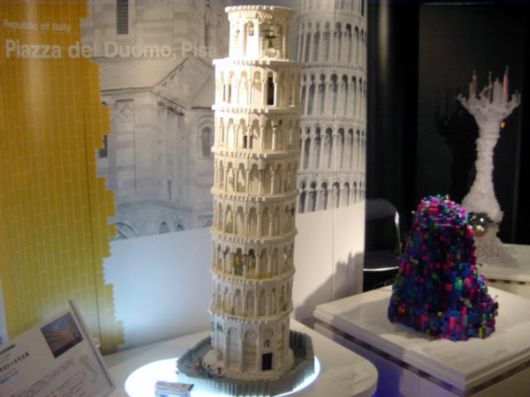 Famous Buildings in Lego Art