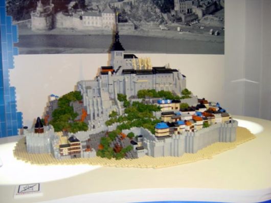 Famous Buildings in Lego Art
