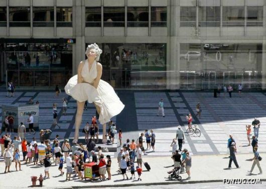 Marilyn Monroe Statue Leaves Chicago