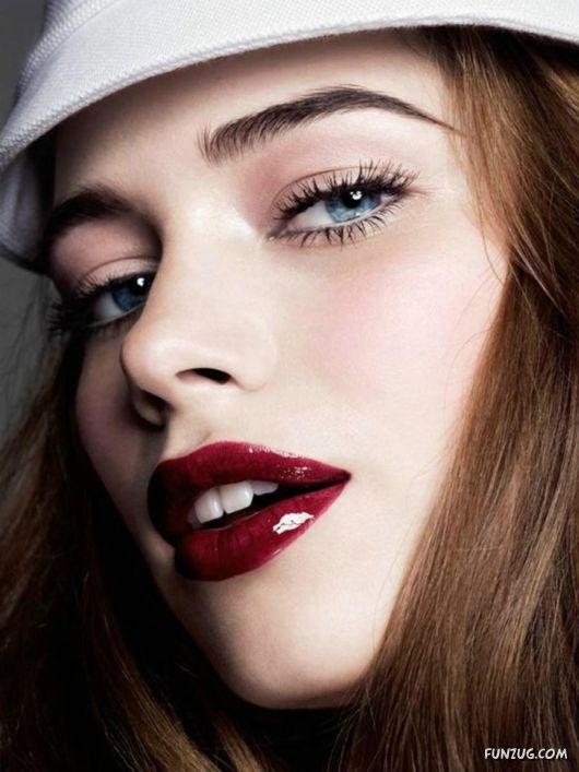 Beautiful Lips Exclusive Pictures