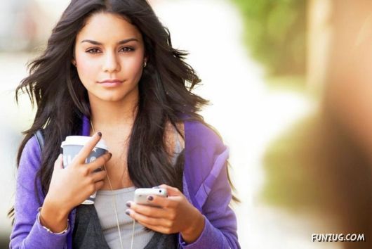 Beautiful Lips Exclusive Pictures