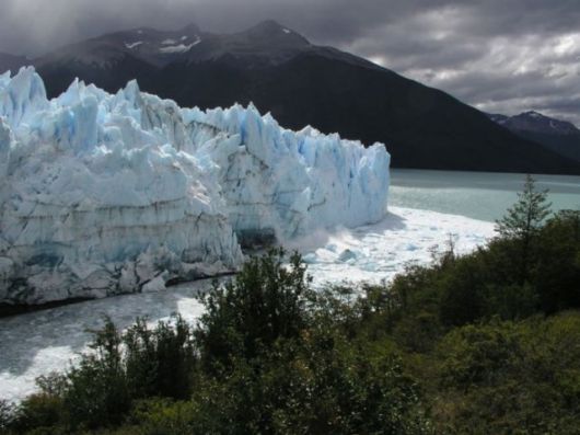 Beautiful Icebergs Around The World