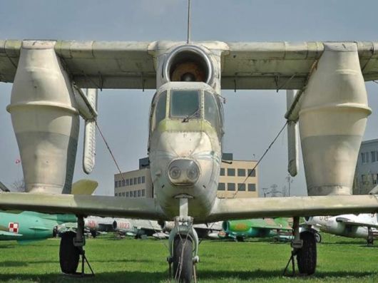 Uncommon Flying Machines