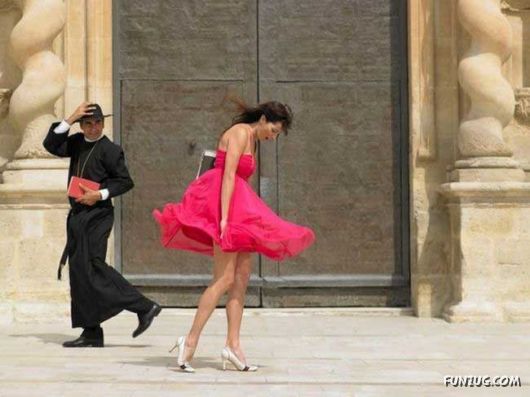 Great Timing Photos With Unusual Perspective