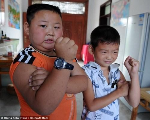 Young Weightlifter In China