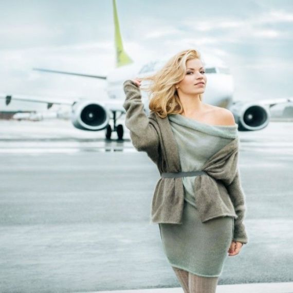 AirBaltic 2016 Calendar Feat Gorgeous Flight Attendants 