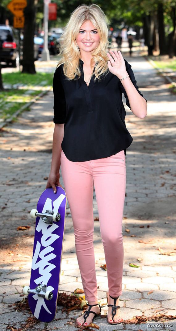 Kate Upton At The Zoo York Event