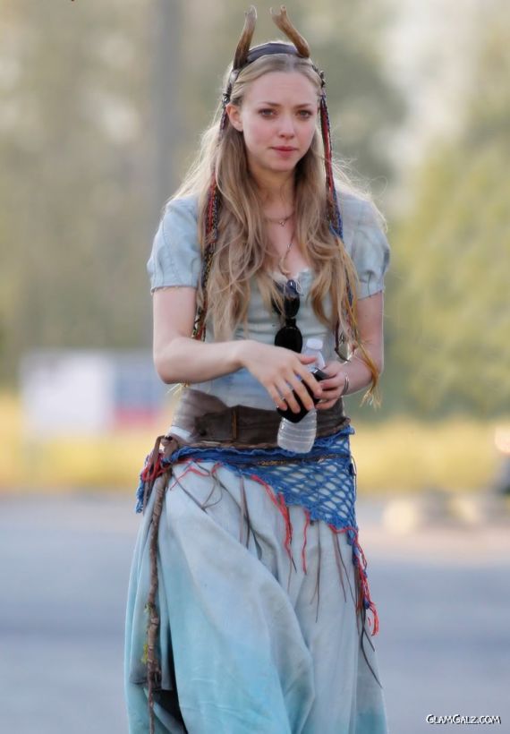 Pretty Amanda Seyfried Prancing Around