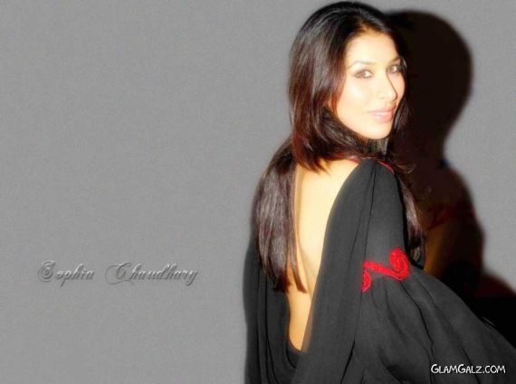 Click to Enlarge - Spicy Sophie Choudry Wallpapers