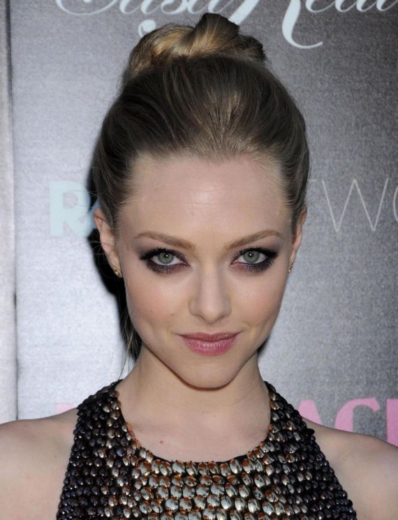 Amanda Seyfried At The Movie Lovelace Premiere | GlamGalz.com