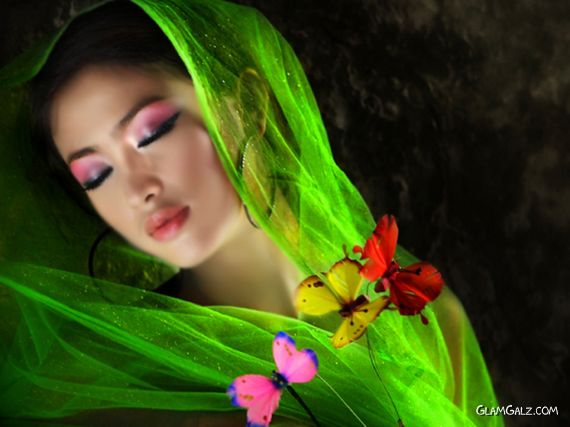 Click to Enlarge - Colorful Beautiful Women Wallpapers