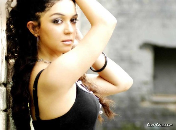Click to Enlarge - Beautiful Nauheed Cyrusi Wallpapers