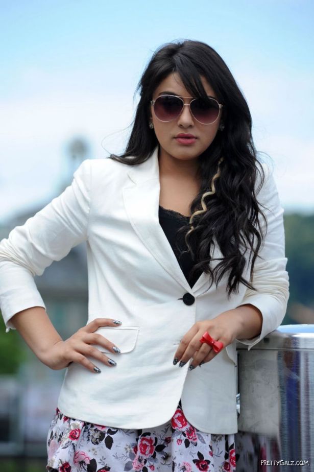 Tollywood Heroines In Stylish Sunglasses
