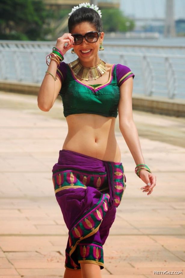 Tollywood Heroines In Stylish Sunglasses