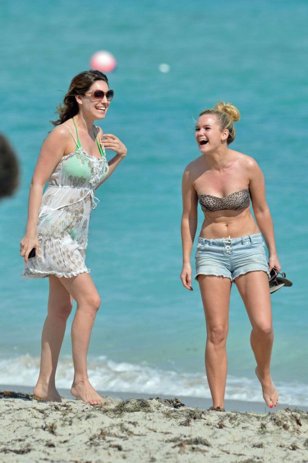 Kelly Brook On A Vacation In Miami Beach