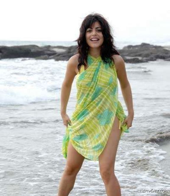Shenaz Treasurywala Exclusive H Vacation